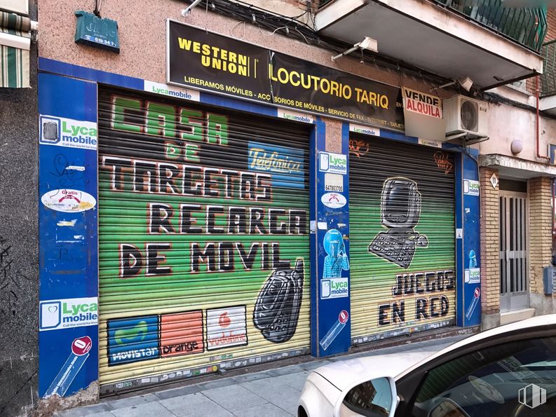 Local en venta en Calle Espada, 9, Alcorcón, Madrid, 28921 con coche, edificio, fachada, fuente, ventana, ladrillo, venta minorista, vehículo de motor, publicidad y exterior automotriz alrededor