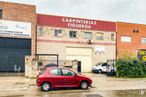 Industrial for sale at Calle Juan de la Cierva, 68, Móstoles, Madrid, 28936 with car, building, automotive parking light, tire, wheel, sky, property, motor vehicle, vehicle and window around