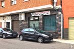 Retail for sale at Calle Nuestra Señora de la Misericordia, 1, Torrijos, Toledo, 45500 with car, wheel, tire, window, automotive parking light, land vehicle, vehicle, vehicle registration plate, automotive lighting and motor vehicle around