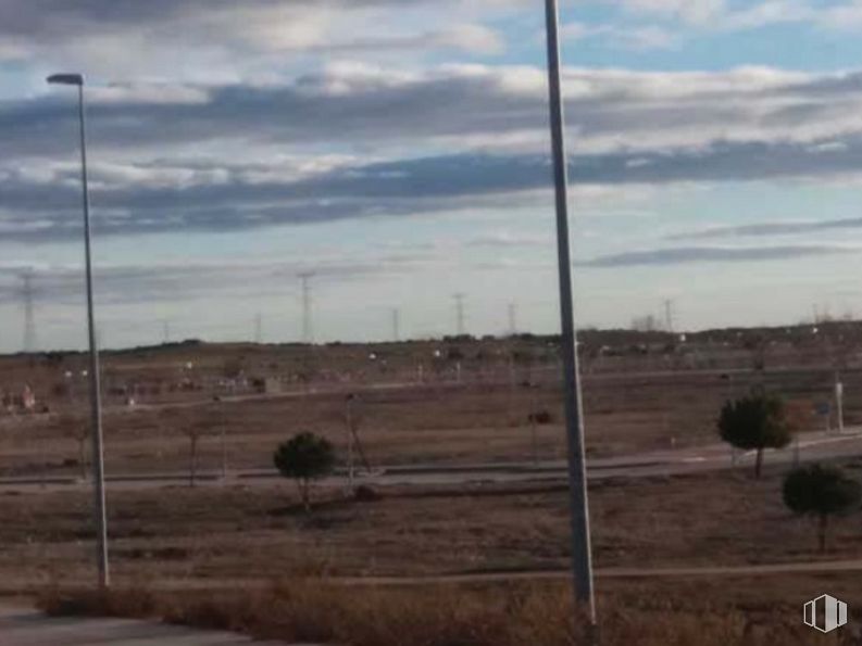 Land for sale at Plaza Sector, Horche, Guadalajara, 19140 with street light, cloud, sky, plant, ecoregion, electricity, land lot, overhead power line, natural landscape and plain around