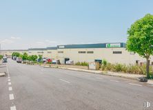 Industrial for rent at Carretera Ajalvir, 5, Daganzo de Arriba, Madrid, 28814 with sky, plant, asphalt, road surface, tree, land lot, residential area, neighbourhood, urban design and thoroughfare around