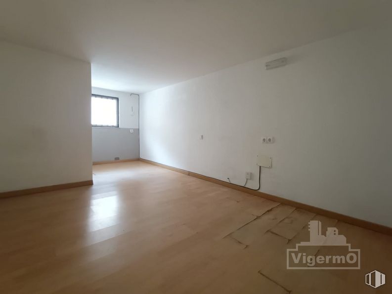 Local en venta en Zona Centro, Torrejón de Ardoz, Madrid, 28850 con ventana, accesorio, madera, hall, suelo, suelos, tinte para madera, madera dura, edificio y suelo laminado alrededor