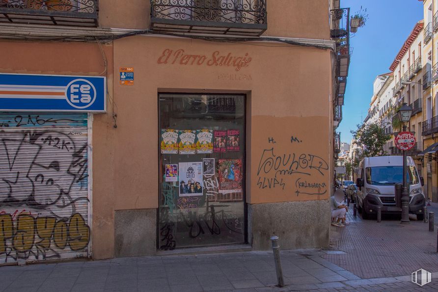 Local en venta en Calle Espíritu Santo, Centro, Madrid, 28004 con camión, edificio, día, rueda, neumático, arquitectura, barrio, arte, vehículo y grafiti alrededor