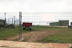 Land for sale at Calle Albacete, 27, Cazalegas, Toledo, 45683 with sky, plant, wheel, tire, fence, cloud, land lot, wire fencing, asphalt and electricity around