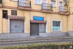 Retail for sale & for rent at Calle Erillas, 2, La Puebla de Montalbán, Toledo, 45516 with window, building, door, plant, infrastructure, wood, neighbourhood, residential area, brick and road surface around