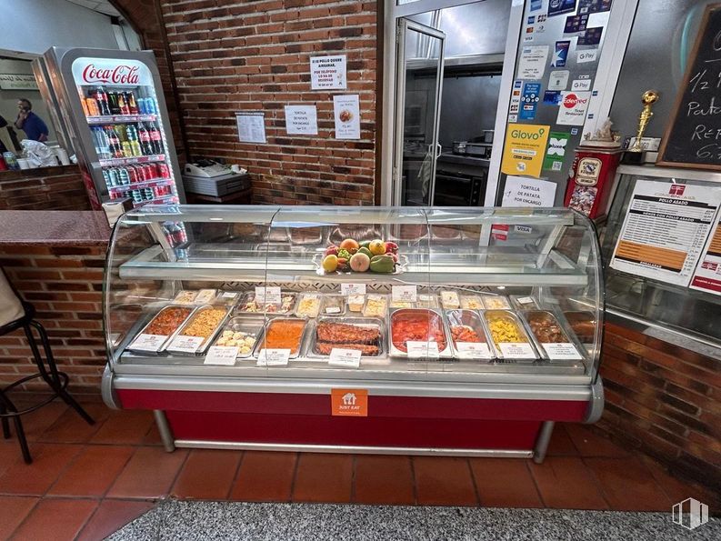 Local en venta en Zona Hortaleza, Hortaleza, Madrid, 28033 con comida, persona, edificio, venta al por menor, tienda, alimentos naturales, comida precocinada, vitrina, mercado y delicadeza alrededor