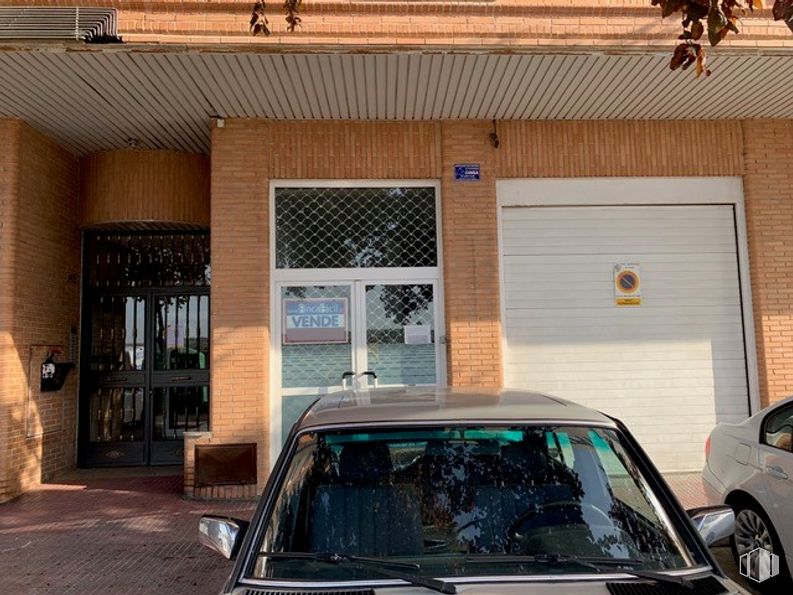 Retail for sale at Paseo Rosa, 146, Toledo, 45006 with wheel, car, automotive parking light, land vehicle, property, vehicle, hood, automotive lighting, window and motor vehicle around