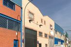 Industrial for sale at Calle Puerto de Tornavacas, 18, Leganés, Madrid, 28914 with car, van, window, lighting, automotive parking light, tire, land vehicle, sky, wheel and vehicle around