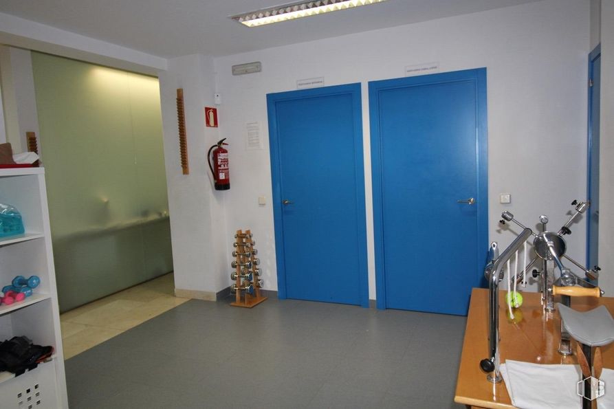 Local en venta en Zona Chamartín, Chamartín, Madrid, 28002 con mueble, propiedad, accesorio, interiorismo, suelos, puerta, suelo, pared, edificio y pintura alrededor