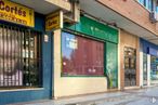 Retail for sale & for rent at Calle Callao, 24, Fuenlabrada, Madrid, 28945 with person, window, door, wall, house, facade, real estate, city, metropolitan area and retail around