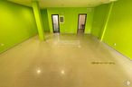 Retail for sale at Zona Espinilla - Parque Blanco, Coslada, Madrid, 28820 with fixture, paint, tile flooring, door, flooring, floor, building, wood, ceiling and hall around