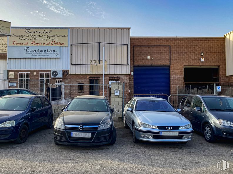 Nave en alquiler y venta en Calle Carretilla, 24, Rivas-Vaciamadrid, Madrid, 28529 con coche, edificio, rueda, neumático, vehículo terrestre, vehículo, rejilla, cielo, iluminación automotriz y campana alrededor