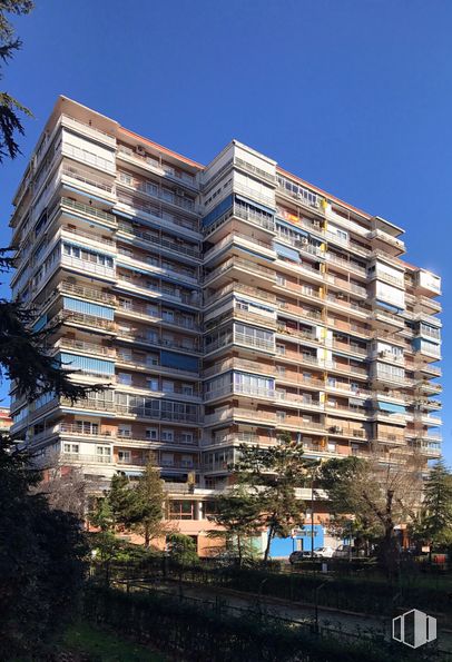 Local en alquiler y venta en Avenida Derechos Humanos, 2, Alcorcón, Madrid, 28914 con edificio, cielo, árbol, rascacielos, diseño urbano, bloque de torre, condominio, barrio, casa y área residencial alrededor