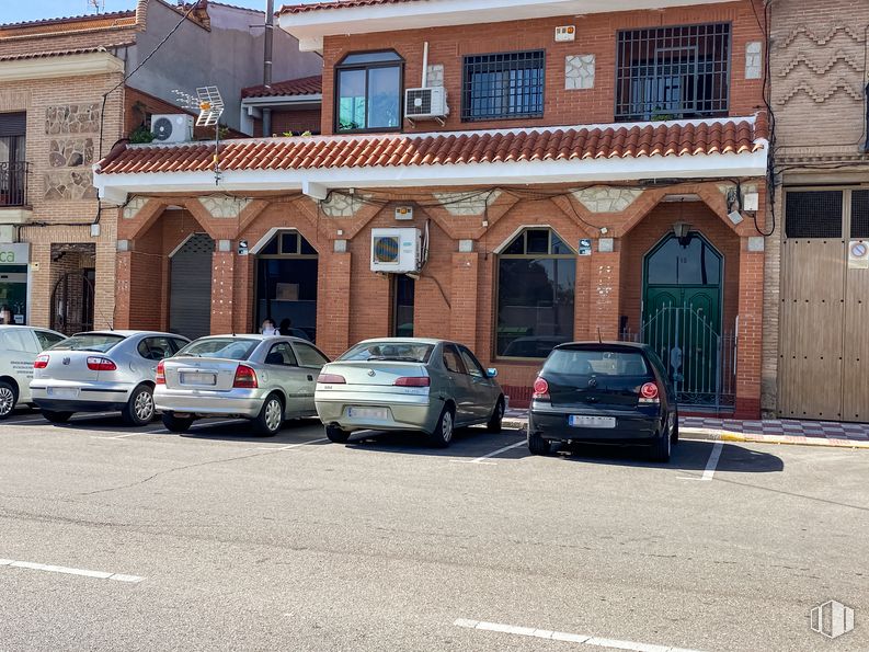 Local en venta en Carretera Ugena, 7, Illescas, Toledo, 45200 con coche, ventana, edificio, puerta, luz de estacionamiento automotriz, rueda, vehículo terrestre, neumático, vehículo y placa de matrícula del vehículo alrededor