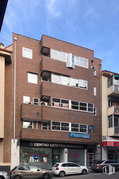 Oficina en alquiler en Calle del Escultor Marinas, 3, Segovia, 40002 con ventana, edificio, marrón, ladrillo, enladrillado, accesorio, diseño urbano, material de construcción, madera y vecindario alrededor