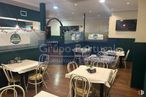 Local en alquiler en Polígono Industrial las Monjas, Torrejón de Ardoz, Madrid, 28850 con mesa de cocina y comedor, silla, mesa, restaurante, vidrio y cafetería alrededor