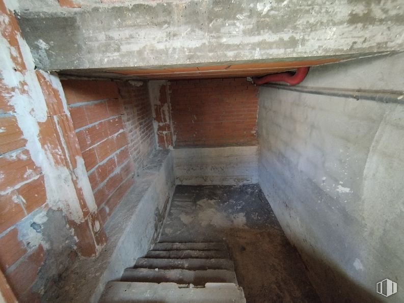 Local en venta en Calle Nuestra Señora de las Nieves, Toledo, 45006 con edificio, madera, casa, agua, suelo, material compuesto, escaleras, albañilería, ladrillo y material de construcción alrededor