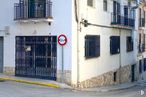 Retail for rent at Calle Olivar, 2, Tielmes, Madrid, 28550 with window, building, wood, road surface, fixture, gas, facade, tints and shades, road and city around