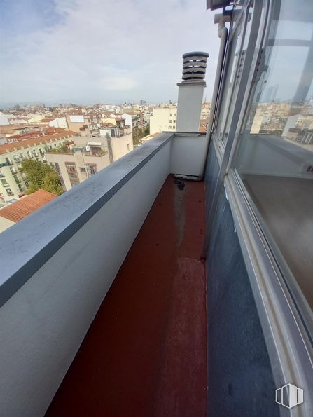 Oficina en alquiler en Glorieta Cuatro Caminos, Tetuán, Madrid, 28020 con durante el día, zona residencial, apartamento, edificio de gran altura, diseño urbano, material compuesto, área metropolitana, condominio, balcón y iluminación natural alrededor