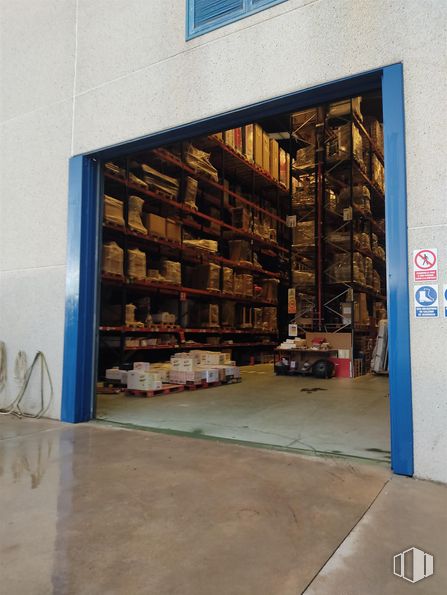 Nave en alquiler en Avda de la industria, 1053, Borox, Toledo, 45520 con estante, madera, suelo, estantería, suelos, fachada, madera dura, edificio comercial, techo y venta al por menor alrededor