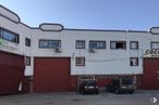 Industrial for sale at Calle Río Tiétar, Algete, Madrid, 28110 with car, window, automotive parking light, sky, property, vehicle, tire, building, wheel and asphalt around