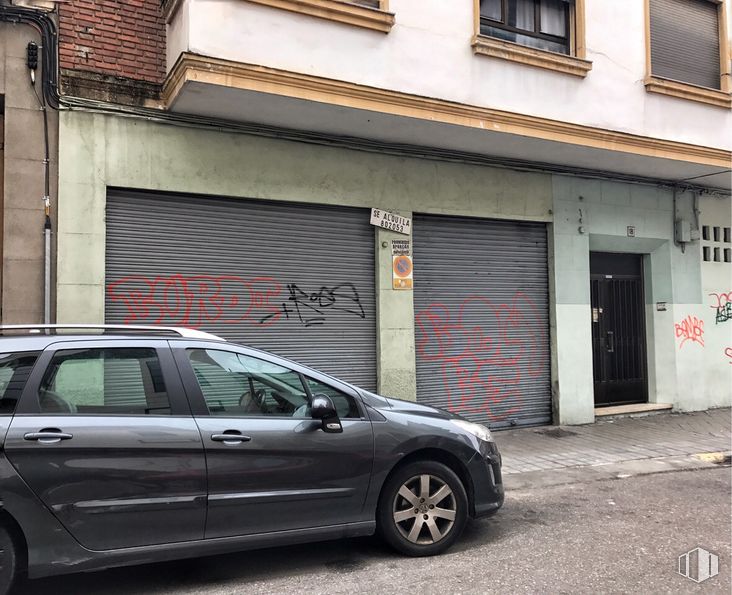 Retail for rent at Calle Matadero, 18, Talavera de la Reina, Toledo, 45600 with tire, car, window, automotive parking light, land vehicle, wheel, vehicle, automotive tire, hood and motor vehicle around