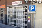 Retail for sale at Zona San Lorenzo, Segovia, 40003 with font, gas, traffic sign, wood, facade, city, fixture, signage, street and road around