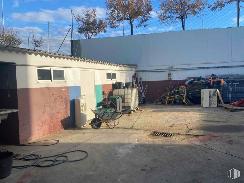 Industrial for sale at Zona industrial, Cobeña, Madrid, 28863 with concrete, shade and building material around