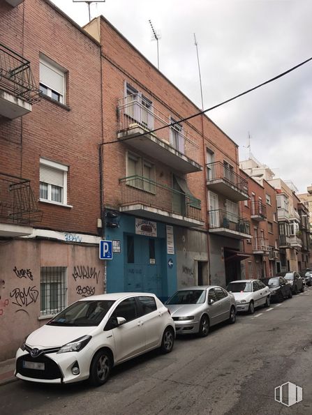 Nave en venta en Calle Pascual Rodríguez, 35, La Latina, Madrid, 28011 con coche, ventana, edificio, neumático, rueda, vehículo terrestre, vehículo, día, cielo y propiedad alrededor