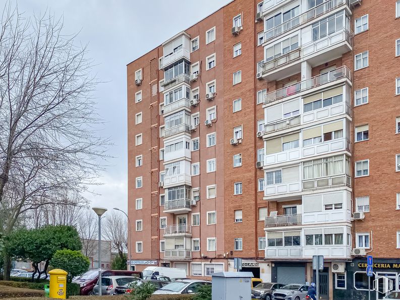 Local en venta en Calle Referendum de Viñagrande, 10, Alcorcón, Madrid, 28925 con edificio, coche, vehículo terrestre, propiedad, ventana, planta, cielo, rueda, árbol y bloque de pisos alrededor