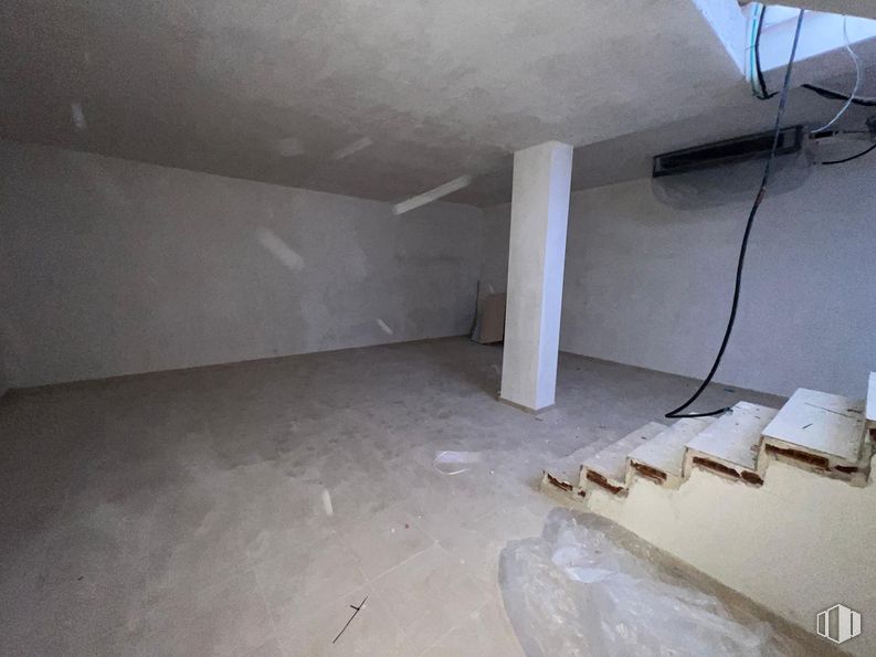 Local en alquiler y venta en Avenida Paris, Arganda del Rey, Madrid, 28500 con suelo, suelos, material compuesto, gas, casa, madera, hormigón, techo, edificio y escayola alrededor