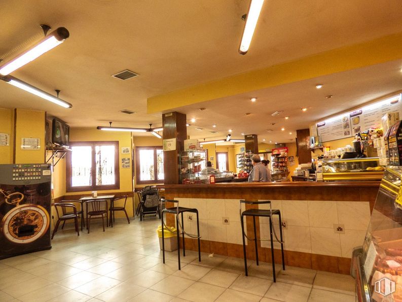 Retail for sale & for rent at Calle Cr N-5 Carabias, 1, Pradales, Segovia, 40540 with stool, lighting, furniture, table, interior design, building, chair, ceiling, flooring and wood around