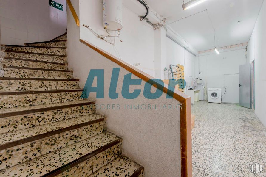 Local en venta en Zona Fuente del Berro, Salamanca, Madrid, 28028 con suelos, suelo, apartamento, suelo de baldosas, azulejo, escayola y iluminación natural alrededor