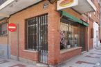 Retail for sale at Avenida Guadalajara, Azuqueca de Henares, Guadalajara, 19200 with window, property, awning, wood, brick, real estate, facade, brickwork, building material and retail around