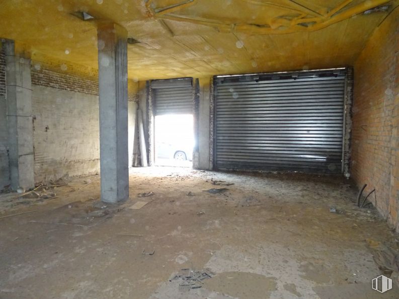 Local en venta en Zona Campo de Tiro, Leganés, Madrid, 28911 con persiana de la ventana, propiedad, accesorio, suelo, madera, material compuesto, gas, material de construcción, hormigón y suelos alrededor