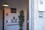 Office for sale & for rent at Calle Aracataca, 14, Hortaleza, Madrid, 28033 with light fixture, lighting, houseplant, door, picture frame, wall, house numbering, flowerpot, home door and sign around