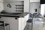 Retail for rent at Centro urbano, Talavera de la Reina, Toledo, 45600 with cabinetry, countertop, chair, furniture, building, kitchen stove, kitchen, flooring, floor and drawer around