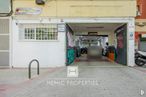 Retail for sale at Zona Casa de Campo, Moncloa - Aravaca, Madrid, 28008 with window, motorcycle, tire, wheel, fixture, flooring, gas, building, automotive tire and asphalt around