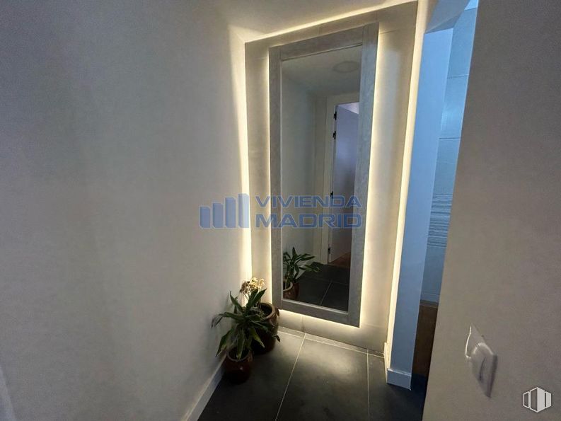 Local en venta en Calle José Garrido, 9, Carabanchel, Madrid, 28019 con planta de interior, suelos, suelo, interiorismo, techo, habitación, apartamento, puerta, vidrio y gris alrededor