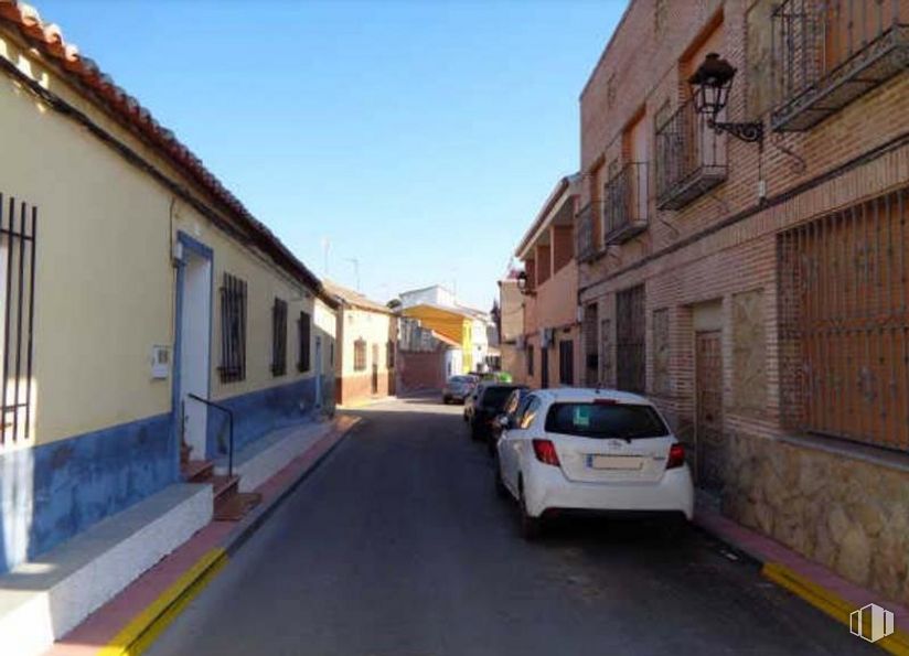 Local en venta en Calle San Miguel Arcángel, Montearagón, Toledo, 45555 con coche, casa, luz de estacionamiento, cielo, vehículo, matrícula del vehículo, ventana, edificio, infraestructura y superficie de la carretera alrededor