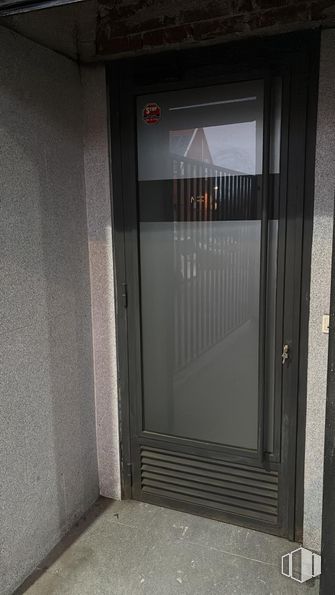 Retail for sale at Calle Apolo, 20, Valdemoro, Madrid, 28341 with door, composite material, grey, home door and screen door around