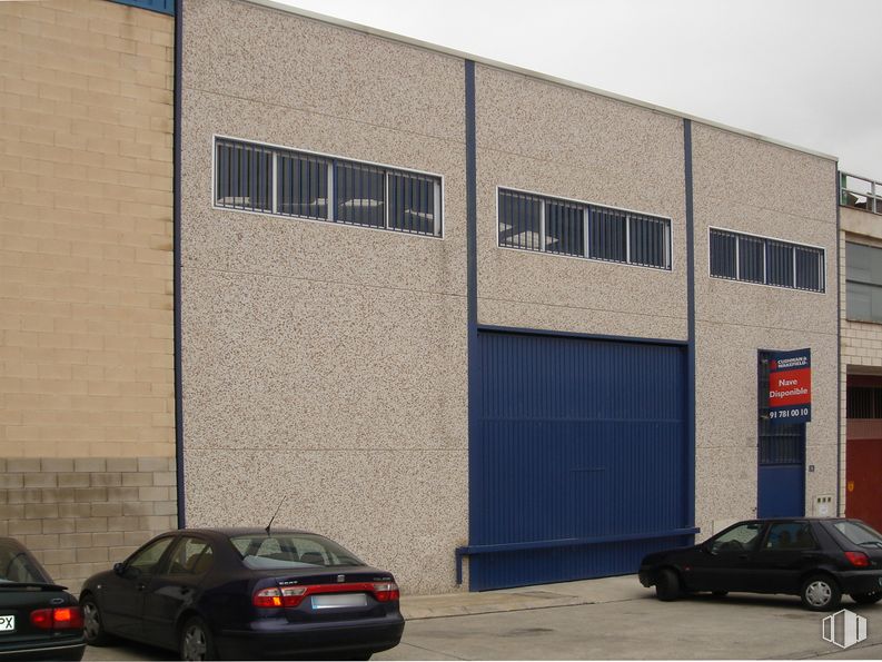 Nave en venta en Calle Puerto del Pico, 28, Leganés, Madrid, 28914 con coche, vehículo de juguete, ventana, edificio, luz de estacionamiento automotriz, neumático, vehículo terrestre, rueda, vehículo y propiedad alrededor