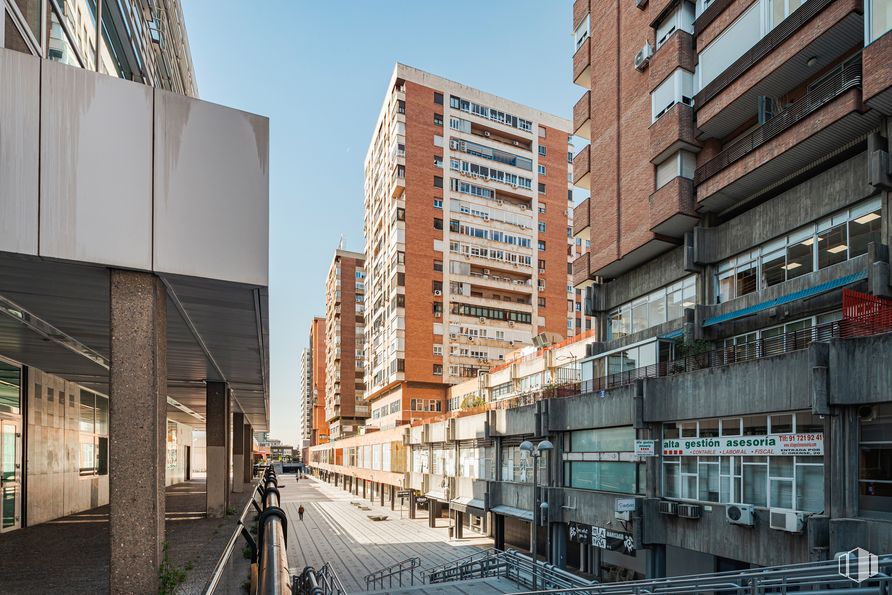 Oficina en alquiler en Calle Orense, 16 , Tetuán, Madrid, 28020 con edificio, durante el día, cielo, ventana, arquitectura, diseño urbano, barrio, bloque de pisos, rascacielos y condominio alrededor