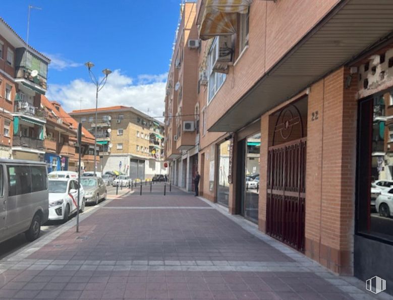 Local en alquiler en Centro urbano, Getafe, Madrid, 28901 con camioneta, edificio, coche, durante el día, cielo, ventana, neumático, rueda, superficie de la carretera y infraestructura alrededor