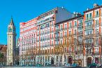 Retail for rent at Calle Alcalá, Salamanca, Madrid, 28009 with car, building, sky, window, urban design, neighbourhood, condominium, facade, city and real estate around