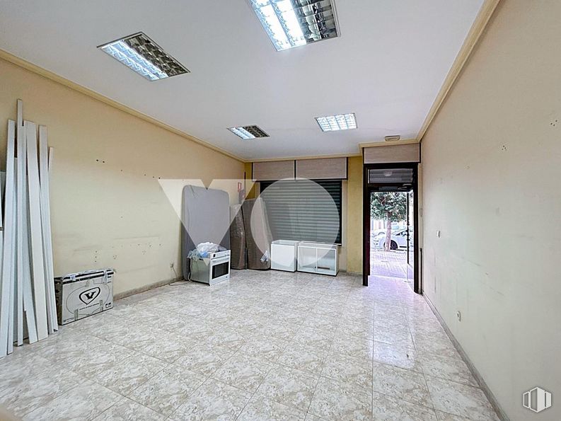 Local en venta en San Nicasio, Leganés, Madrid, 28918 con ventana, edificio, accesorio, confort, suelos, suelo, cortina, techo, casa y madera alrededor