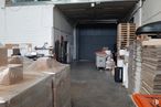 Industrial for sale at Polígono Villaverde, Villaverde, Madrid, 28021 with 1d barcode, packaged goods, property, wood, flooring, floor, hardwood, gas, brickwork and kitchen around