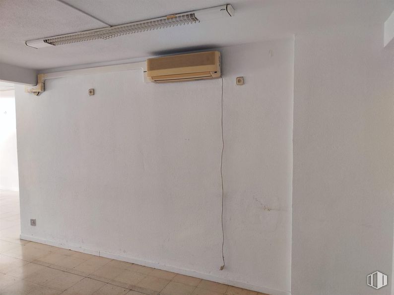 Oficina en alquiler en Calle Constancia, Chamartín, Madrid, 28002 con edificio, madera, casa, suelo, suelos, accesorio, escayola, madera dura, material compuesto y contrachapado alrededor