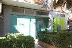 Retail for sale & for rent at Paseo Chopera, 5, Alcobendas, Madrid, 28100 with window, door, plant, neighbourhood, tree, facade, groundcover, urban design, road surface and hedge around