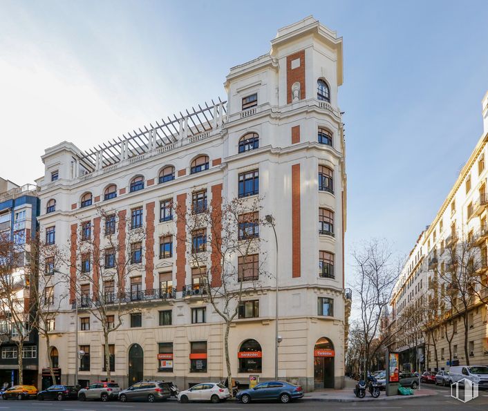 Oficina en alquiler en Calle José Abascal, 44, Chamberí, Madrid, 28003 con edificio, cielo, ventana, condominio, árbol, diseño urbano, barrio residencial, ciudad, accesorio y bloque de pisos alrededor